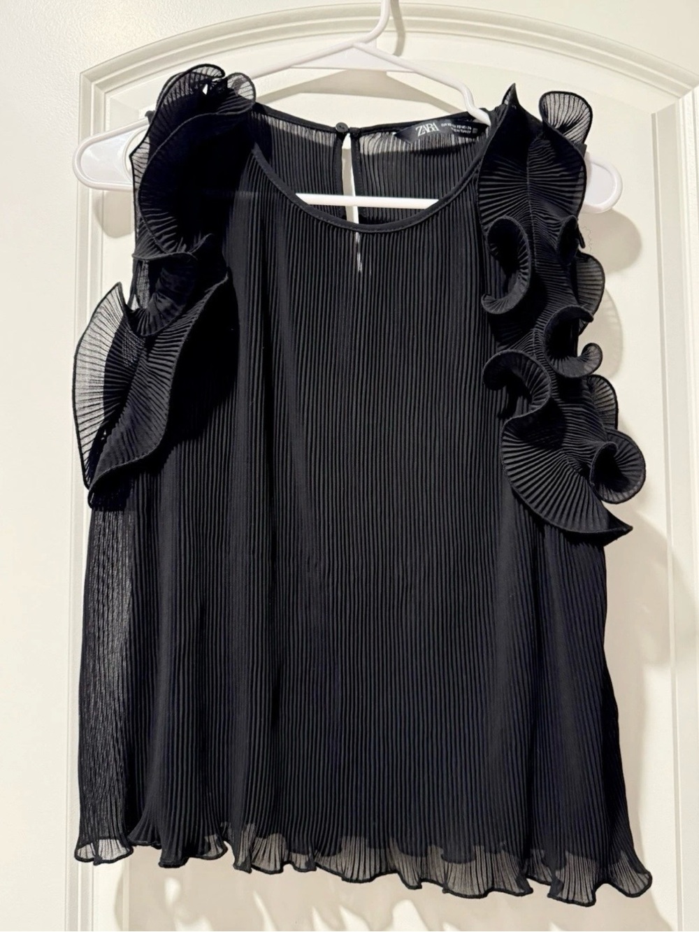 ZARA XS Black Pleated Ruffle Sleeveless Blouse